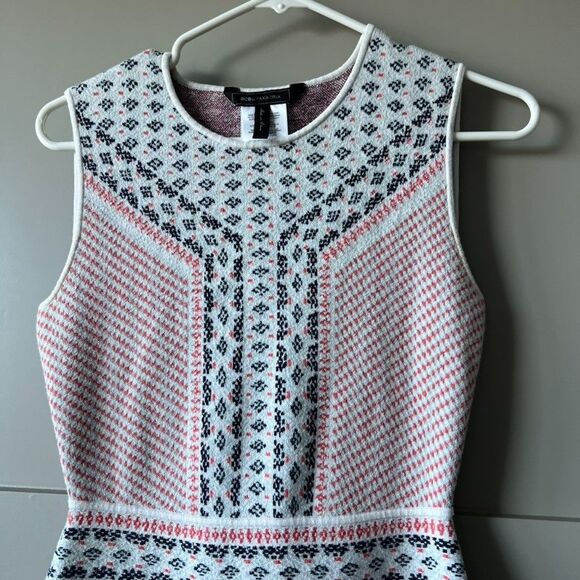 BCBG Maxazria Wilma Sleeveless Dress Women XXS Jacquard Geometric Fit and Flare - Picture 3 of 12